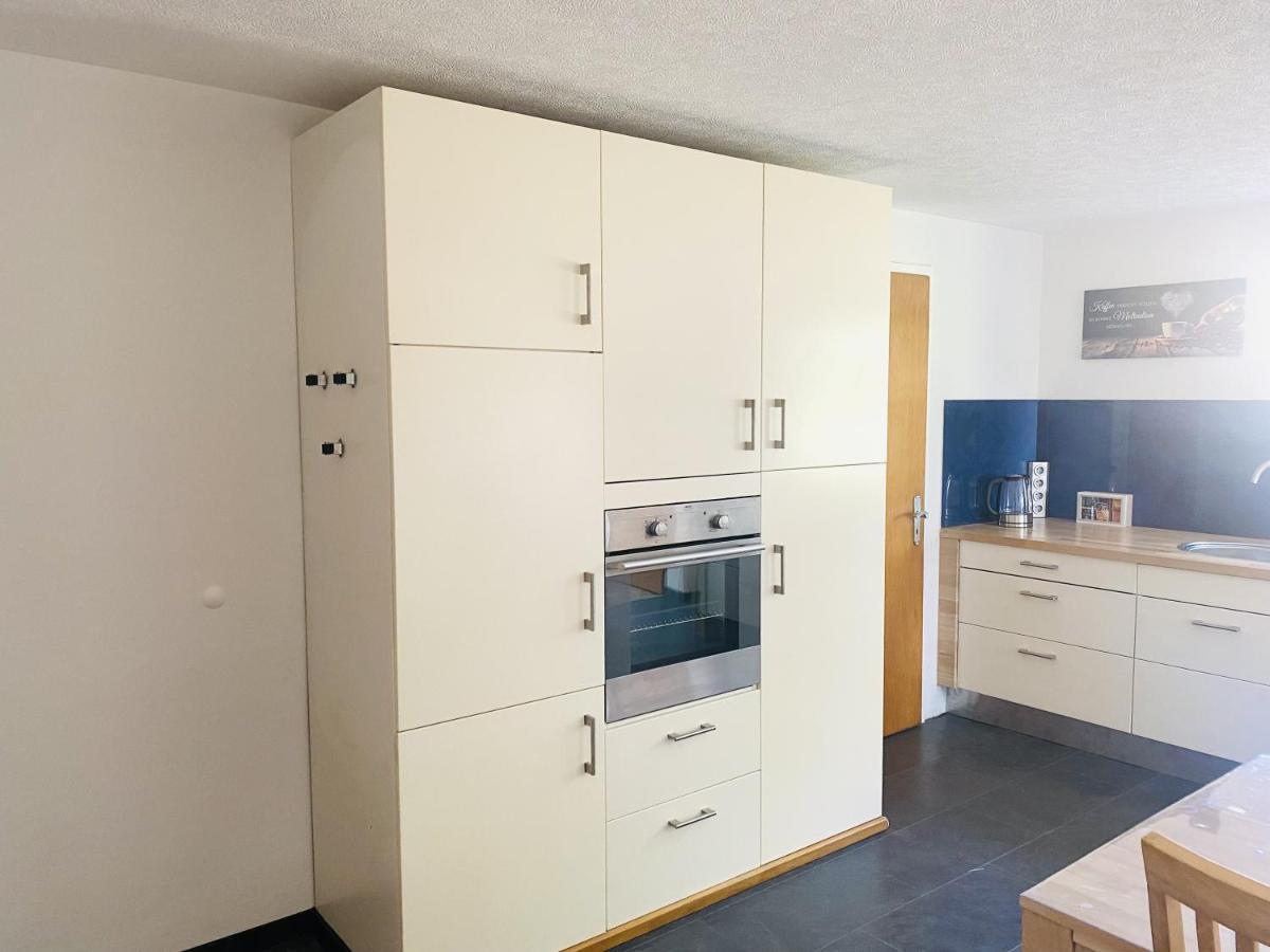 FDH Ferienwohnung Ellenweiler Bis 15 P מראה חיצוני תמונה
